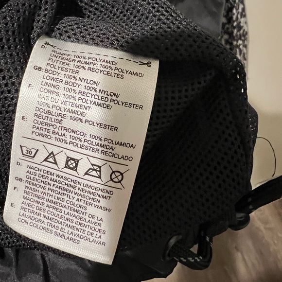 Adidas Originals Running Windbreaker Nylon Hoodie - Picture 9 of 9